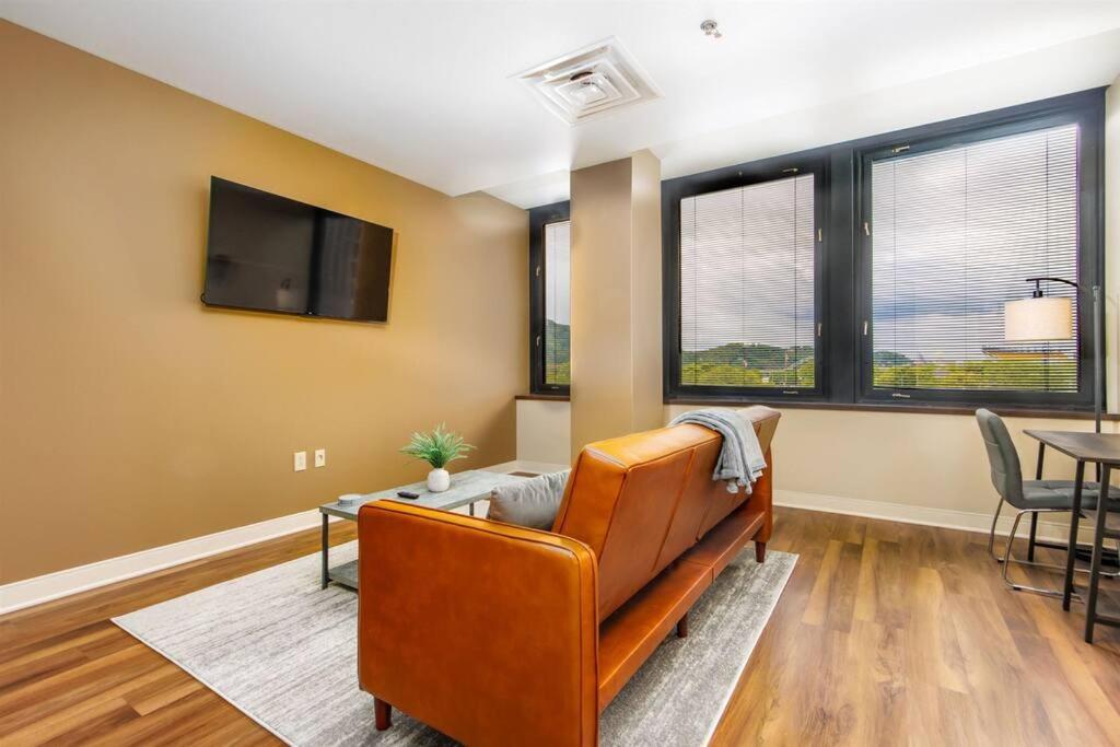 Sprawling Stadium Views Wonderful Location 24-7 Parking Gym Lounge Pittsburgh Buitenkant foto