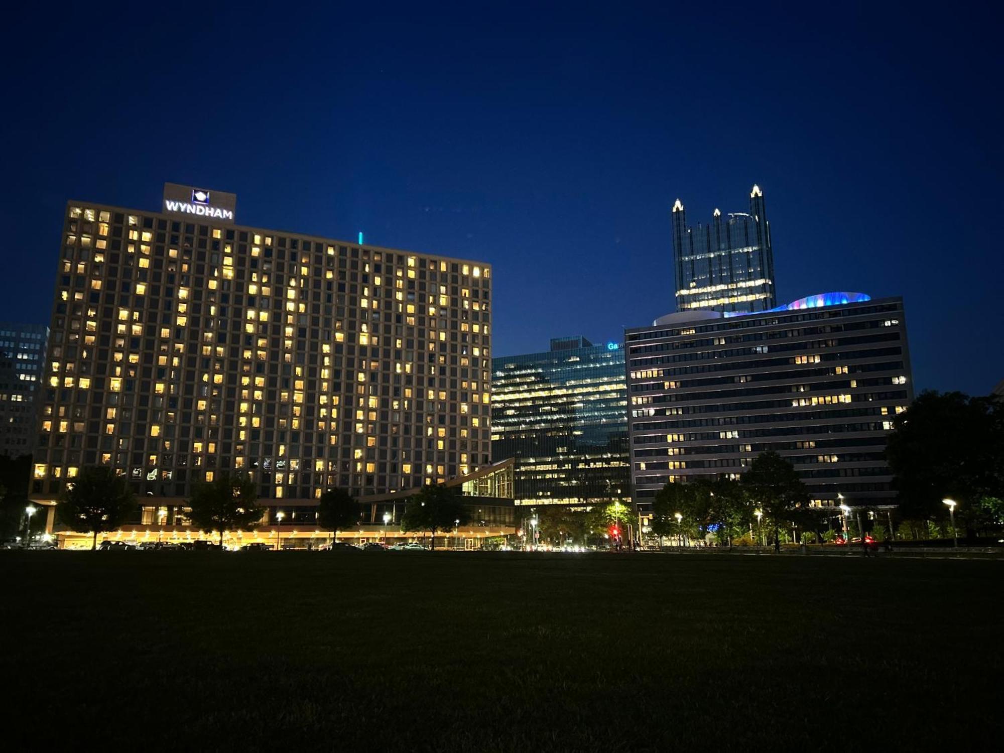 Sprawling Stadium Views Wonderful Location 24-7 Parking Gym Lounge Pittsburgh Buitenkant foto